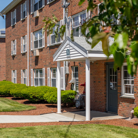 Exterior view of apartments at Princeton Crossing | Apartment for Rent in Salem, MA
