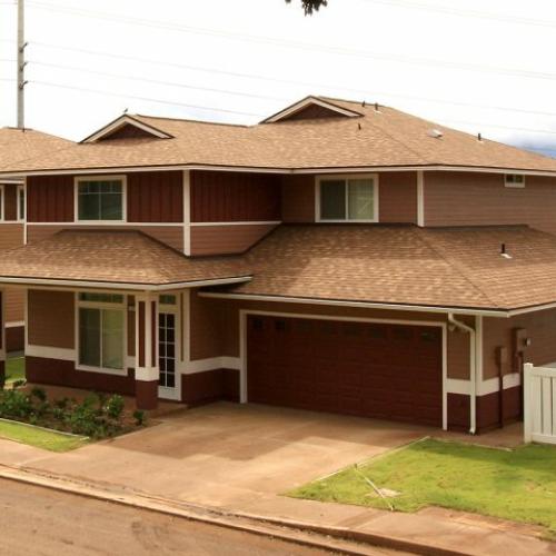 3-bedroom SO home, single famiy home with 2-car garage and fenced in yard