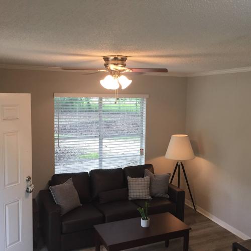 Studio Studio Hillcrest Commons Apartments