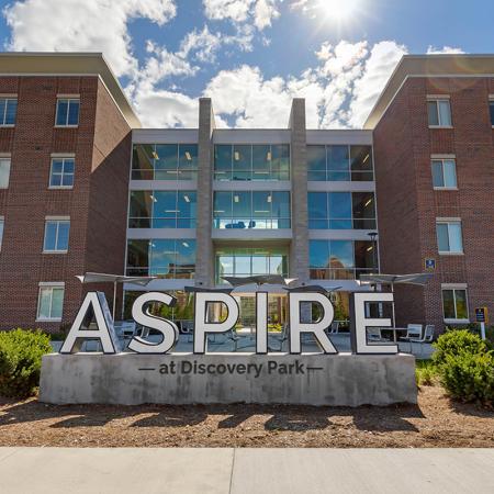 exterior | purdue student apartments | aspire at discovery park