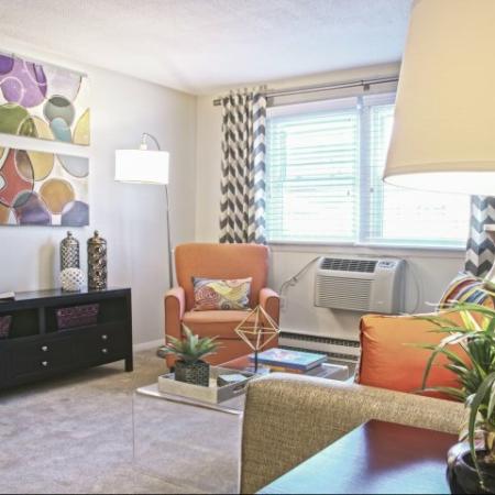 Lively sitting area | Princeton Dover Apartments