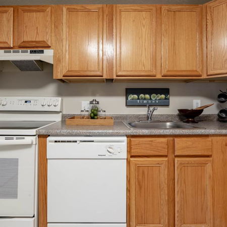 Modern kitchen | Princeton Park | Lowell Massachusetts Apartments