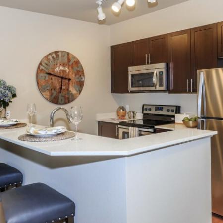 Island with Dining Bar  in Dining Area | Outlook at Pilot Butte Apartments | Apartments For Rent Bend Oregon