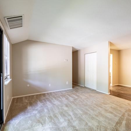 Elegant Living room | 3 Bedroom Apartments Nashua NH | Hilltop by Princeton Apartments
