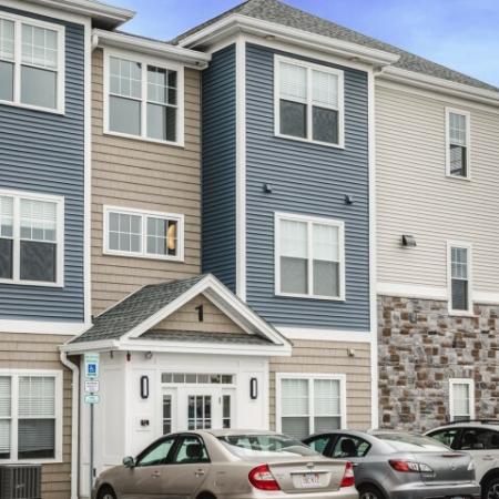 Beautifully Landscaped Grounds | Apartments For Rent In Chelmsford MA | Mill and 3 Apartments