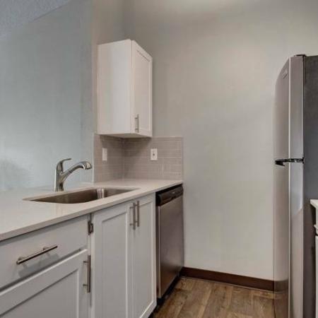Modern Kitchen | Beaverton Oregon | Arbor Creek Apartments