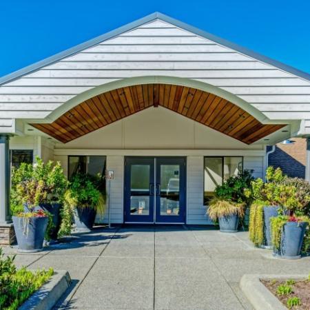Exterior Lobby | Apartments For Rent In Kirkland WA   |  The Emerson