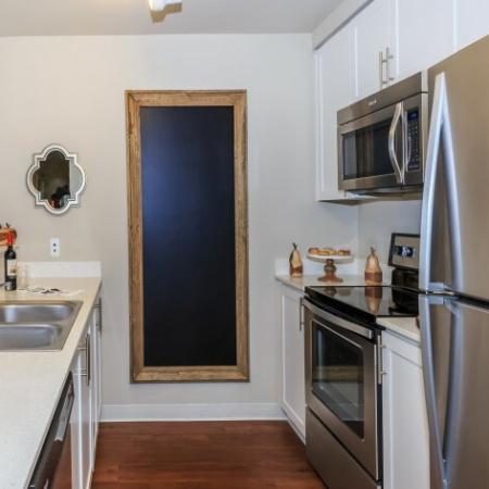 Luxurious Kitchen | Outlook at Pilot Butte Apartments | Bend Oregon Apartments