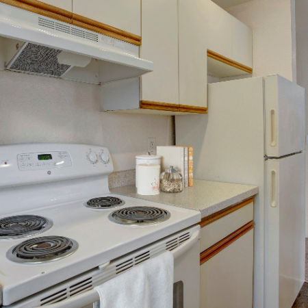 Classic Kitchen with White Appliances | Westview Village Apartments | Apartments In Renton