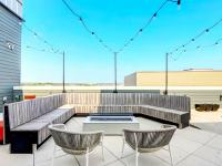 Rooftop Firepit Lounge
