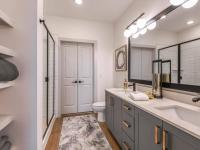 Model Bathroom | Apartments in Jacksonville, FL | The Menlo