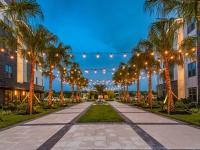 Outdoor Courtyard | Jacksonville FL Luxury Apartments | The Menlo