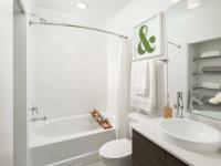 Spacious Bathroom | Apartments in Wesley Chapel, FL | Horizon Wiregrass Ranch