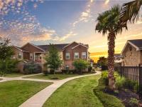 Walking Path Sunset | Apartments in Tomball, TX | Avenues at Northpointe