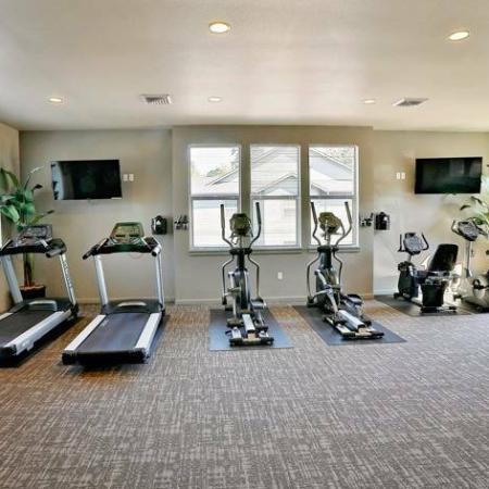 Fitness Center | Apartments in Tualatin Oregon | River Ridge