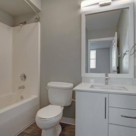 Spacious Bathroom | Apartments In Portland Oregon | 5819 Glisan