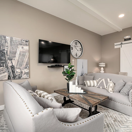 Resident Lounge Area | Apartments in Lacey Washington for Rent | Toscana Apartment Homes