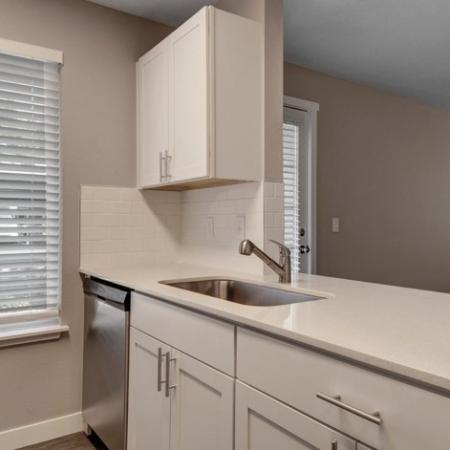Elegant Kitchen Finishes | Apartments for Rent in Beaverton | Arbor Creek Apartments