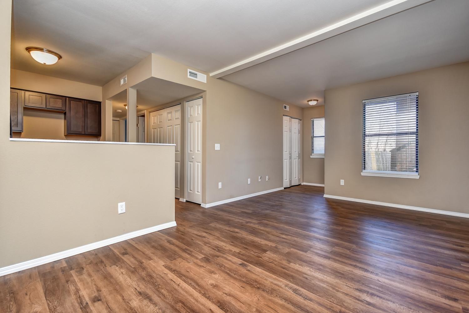 View Photos Silver Springs Apartments