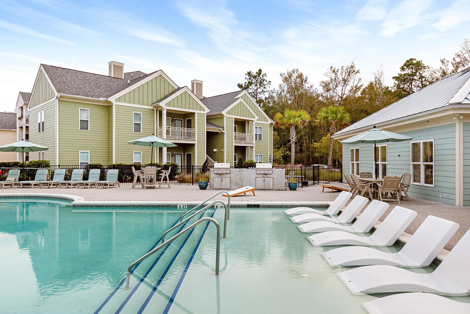 View Photos & Take A Virtual Tour The Apartments at Shade Tree