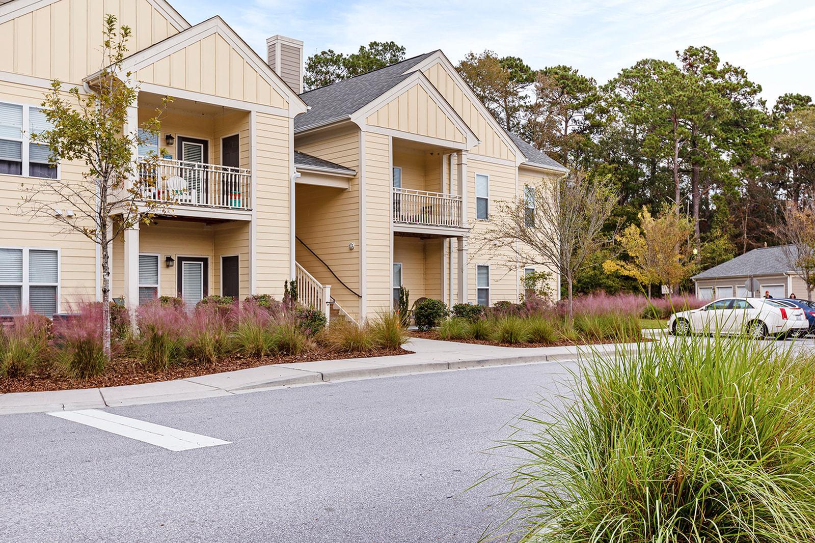 View Photos & Take A Virtual Tour The Apartments at Shade Tree