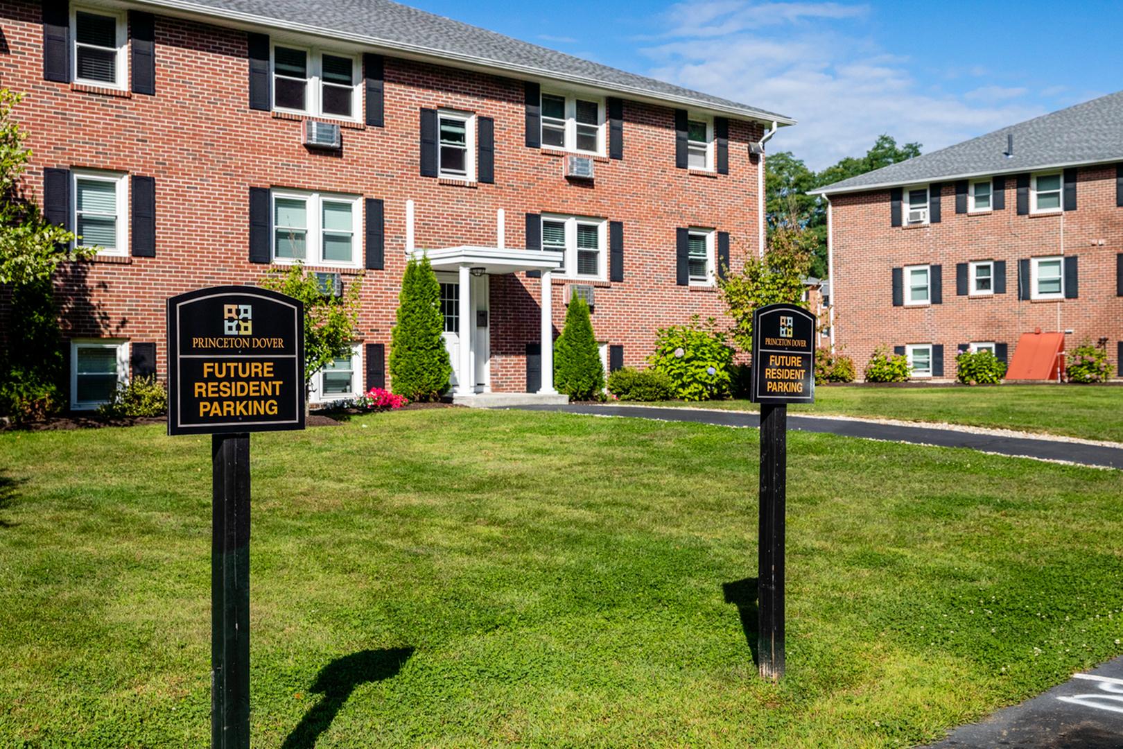 Photos, Videos, & Tour Princeton Dover Apartments
