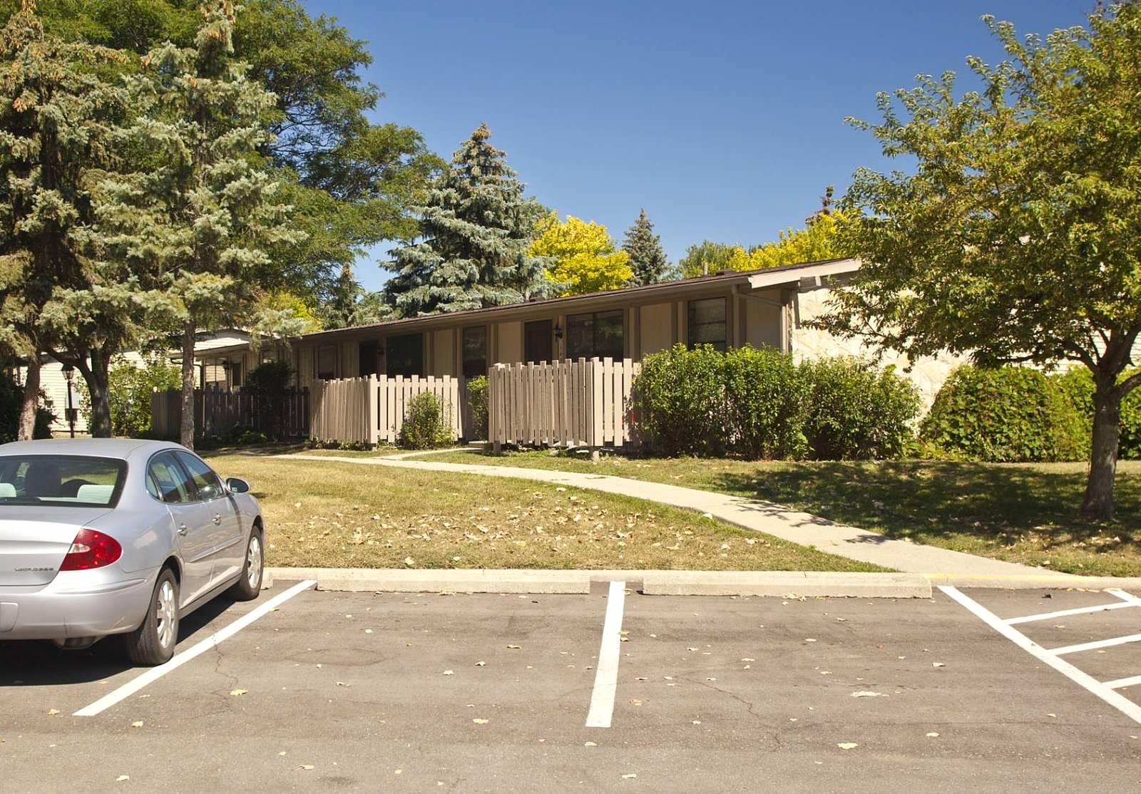 View Photos Princeton Court Apartments Apartments in Plymouth