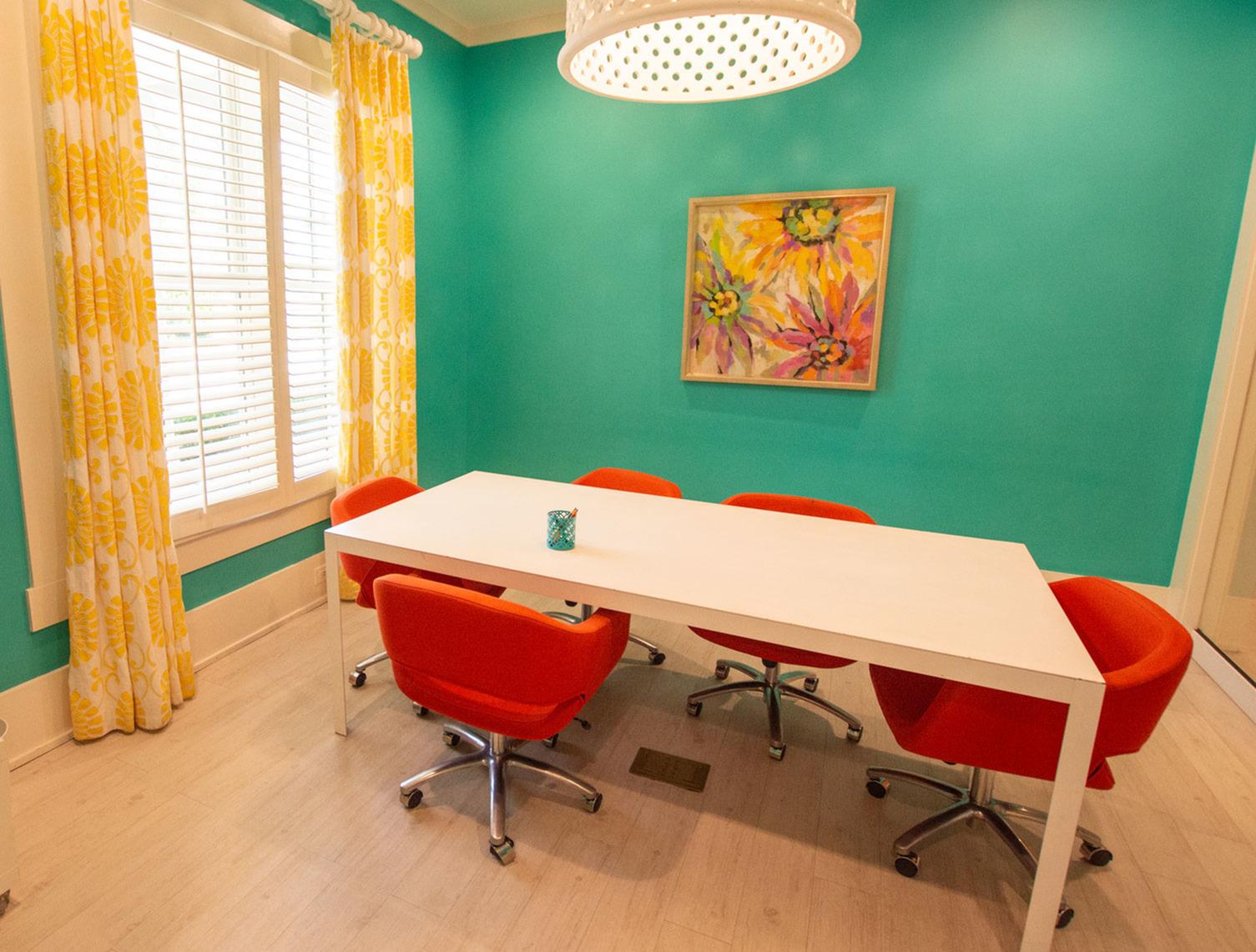 View Photos Lullwater Apartments