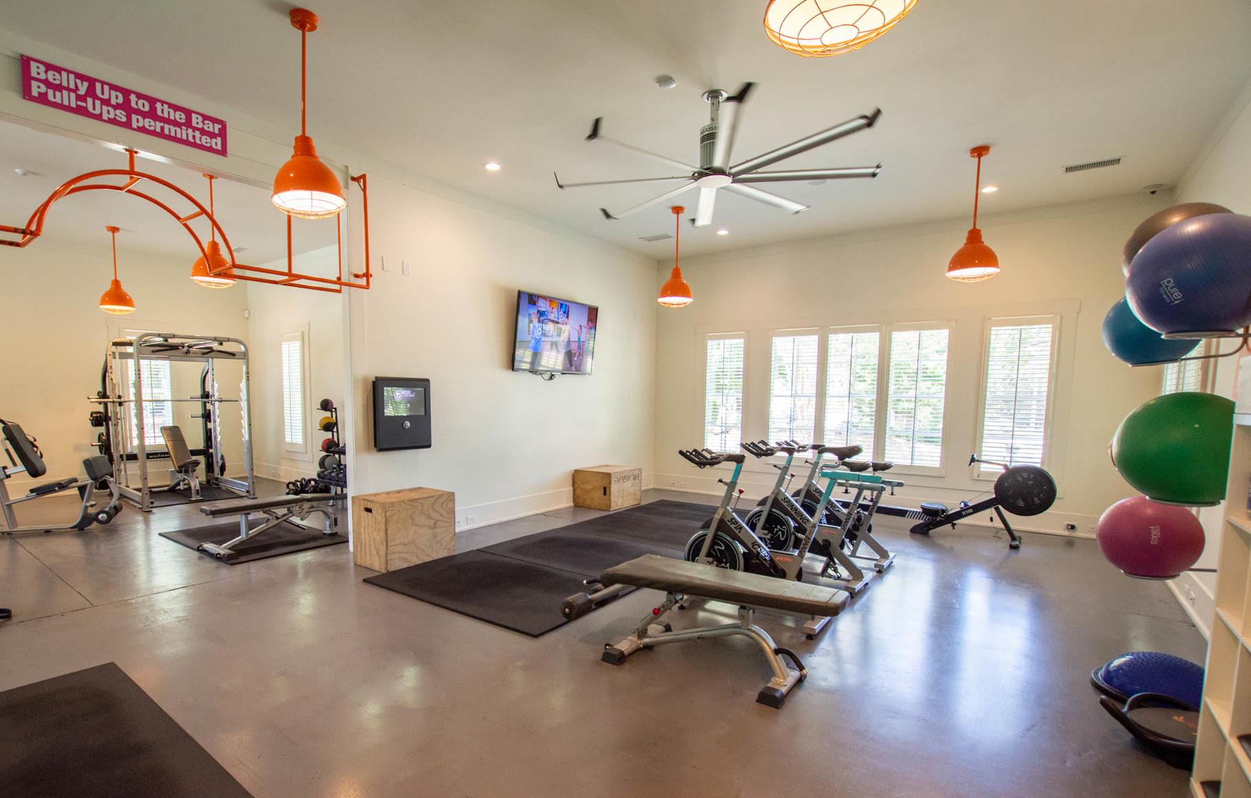 View Photos Lullwater Apartments