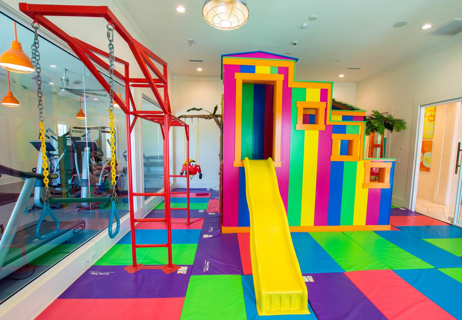 View Photos Lullwater Apartments