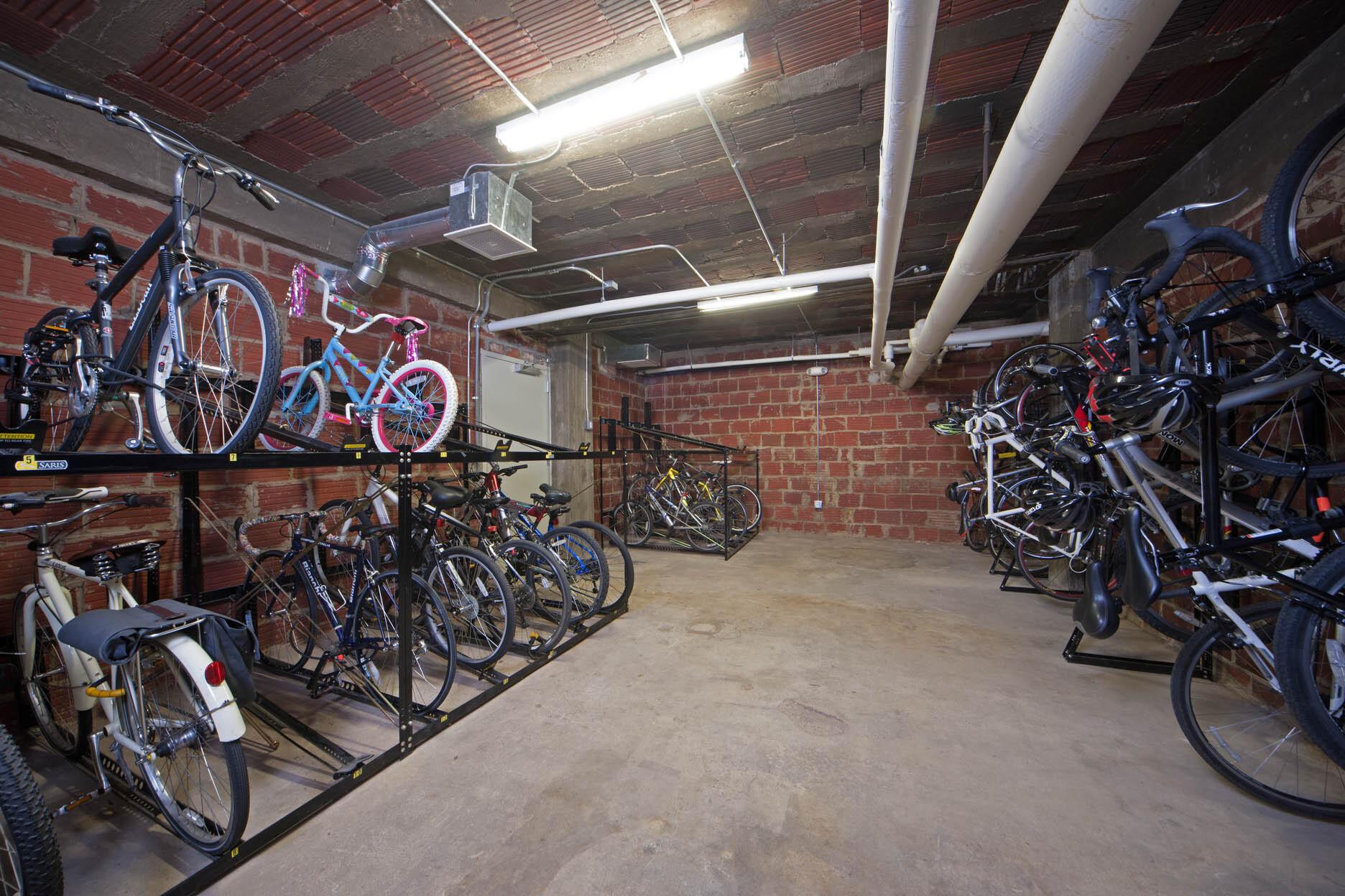 View Photos La Reine Apartments