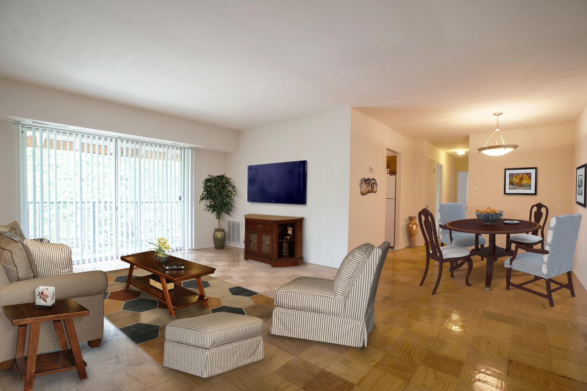 View Photos Lynn Hill