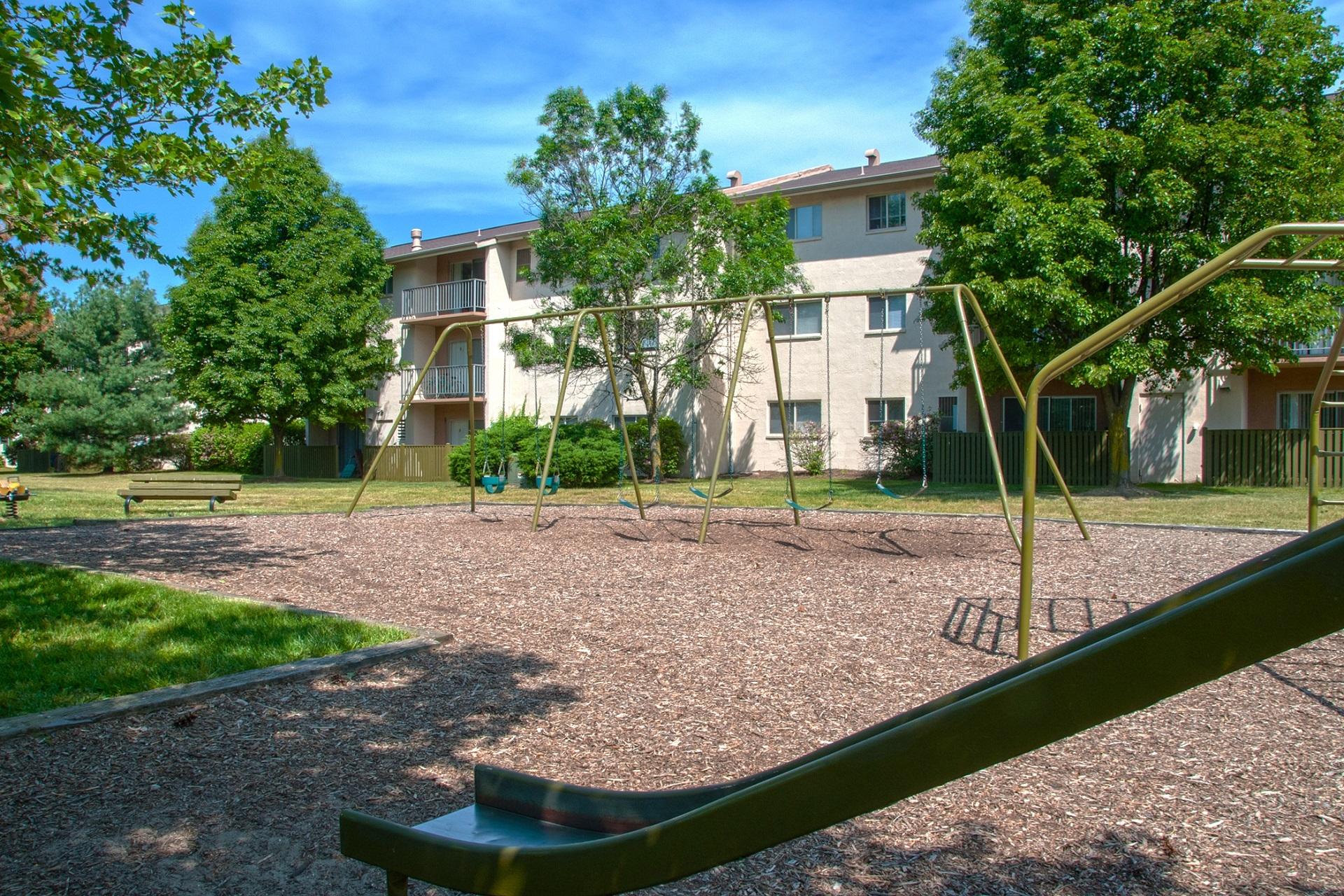 View Photos Lynn Hill