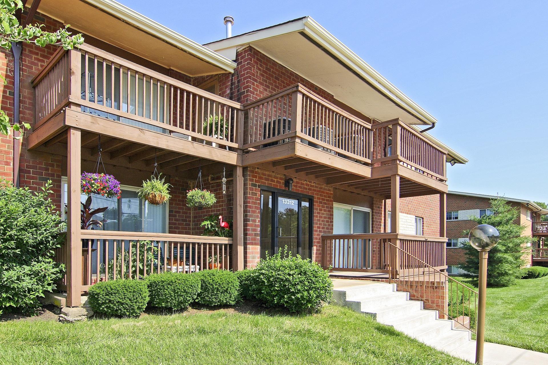 View Photos Hunter Hill Apartments