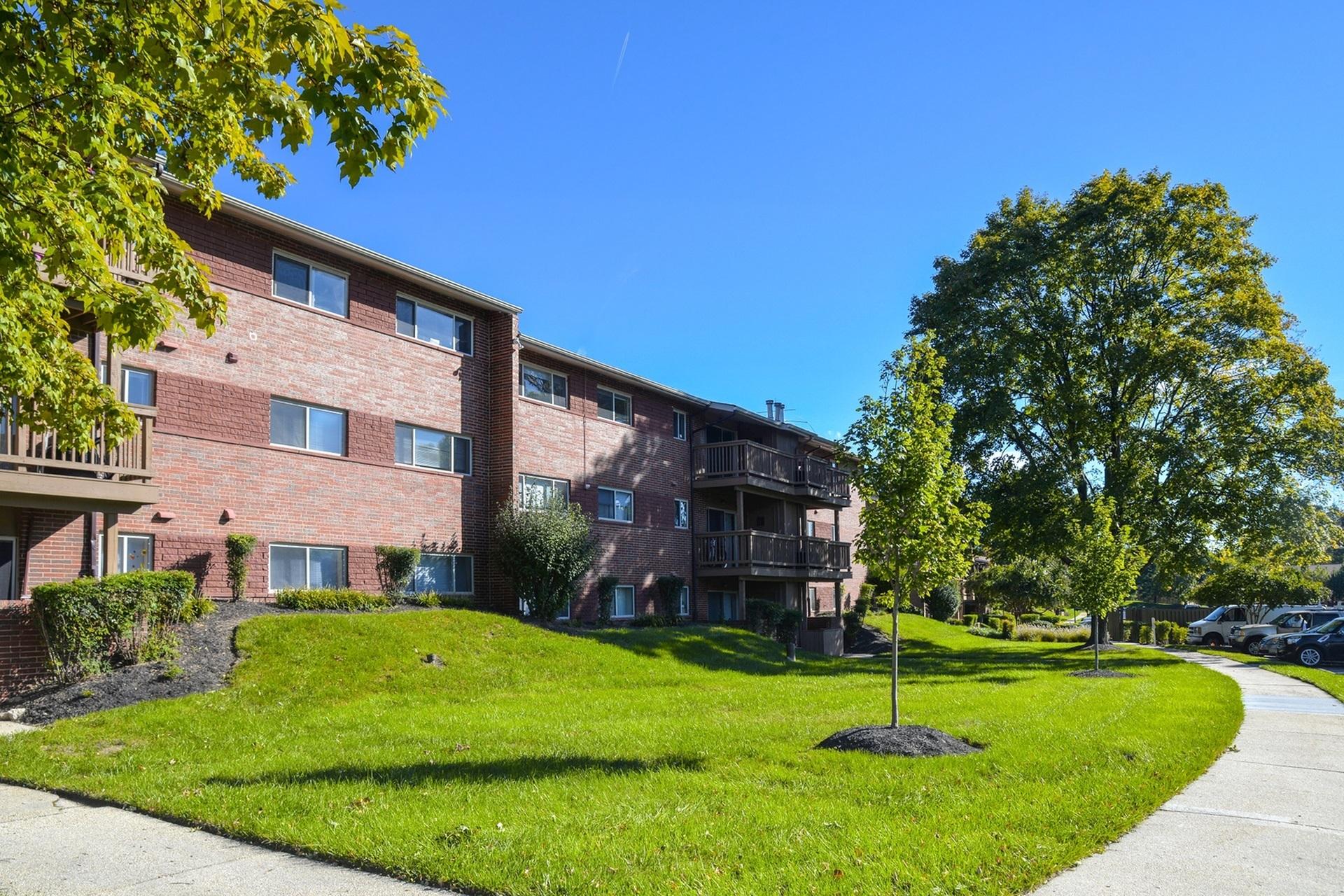 View Photos Walker Manor Apartments