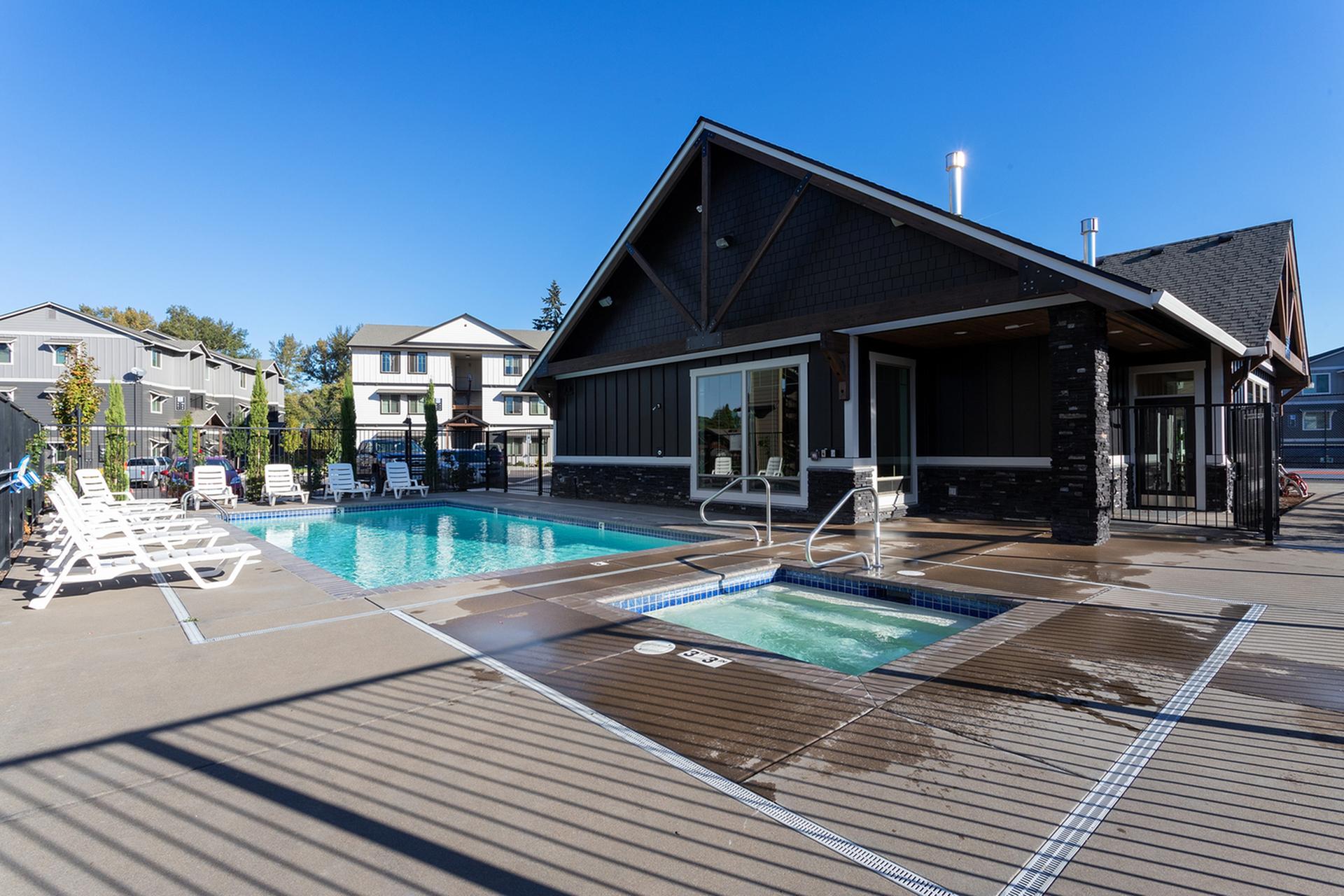 View Photos Silverplace Apartments