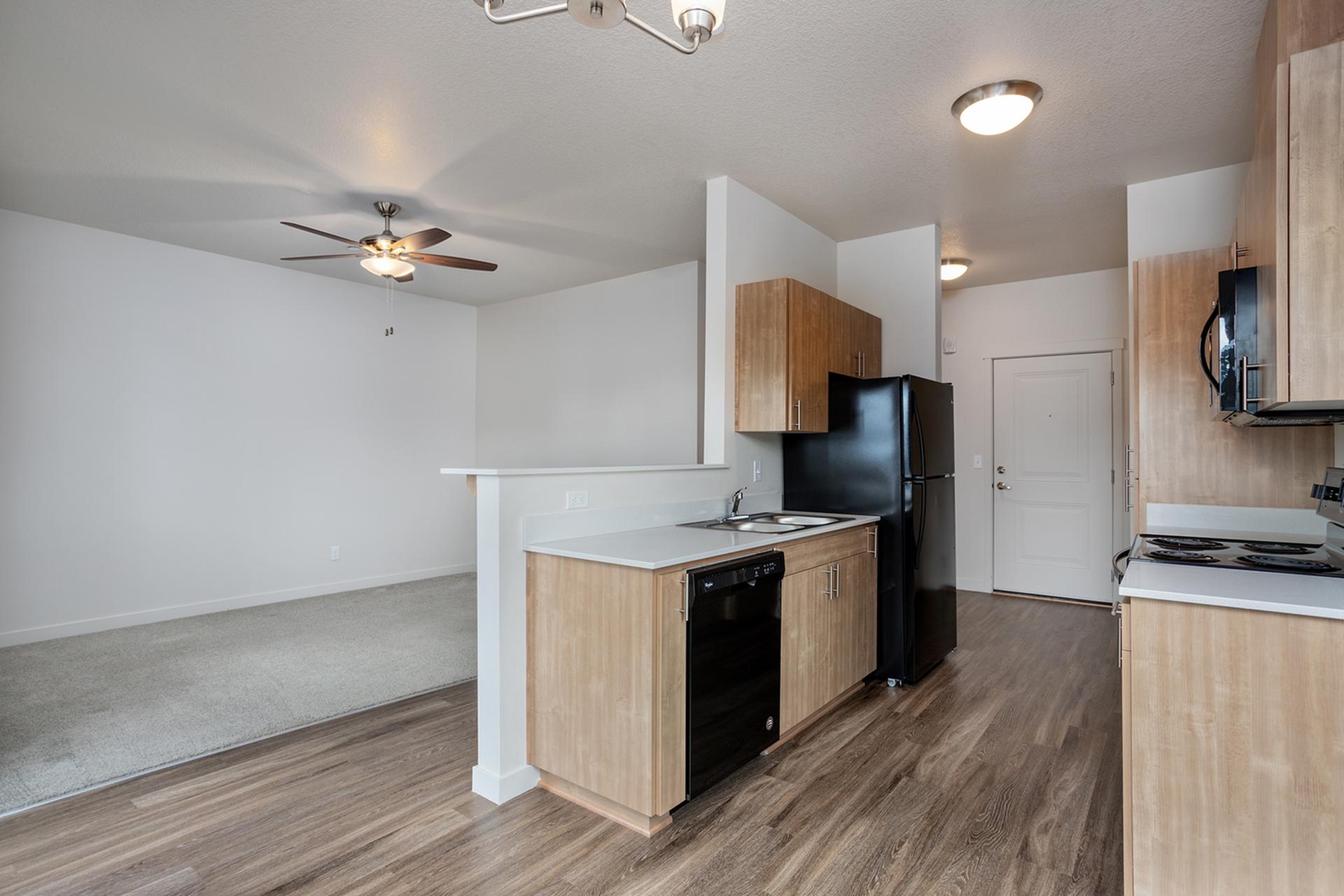 View Photos Silverplace Apartments