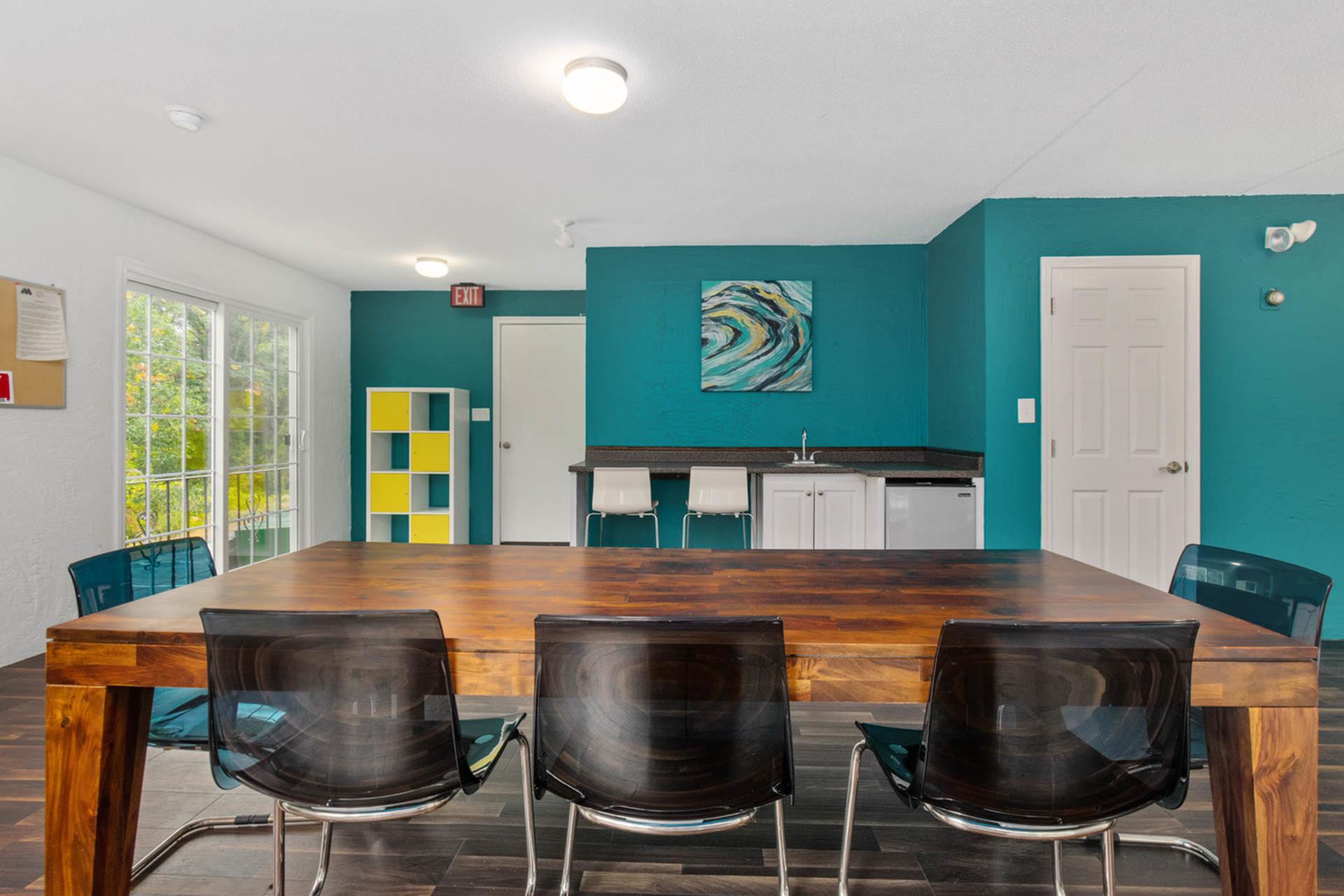 Colonial Village Apartments For Rent Manchester, NH