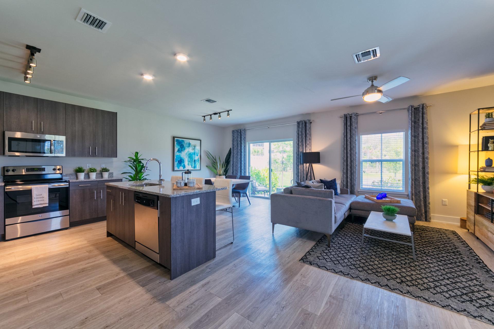 View Photos The Reserve at Coral Springs