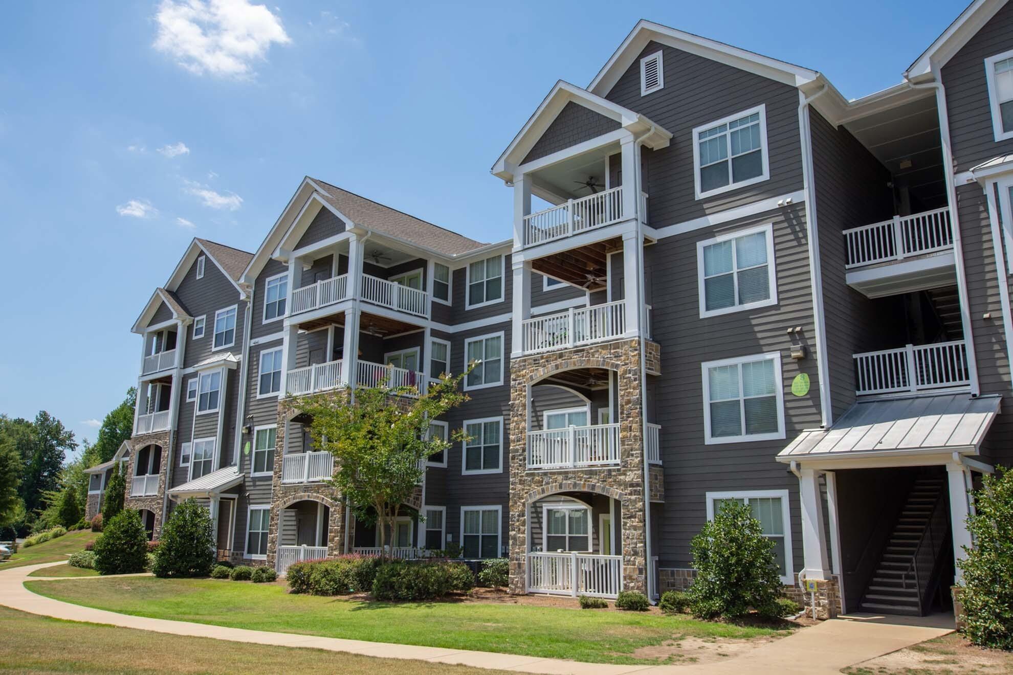 View Photos & Take A Virtual Tour Lakeside Village Apartments