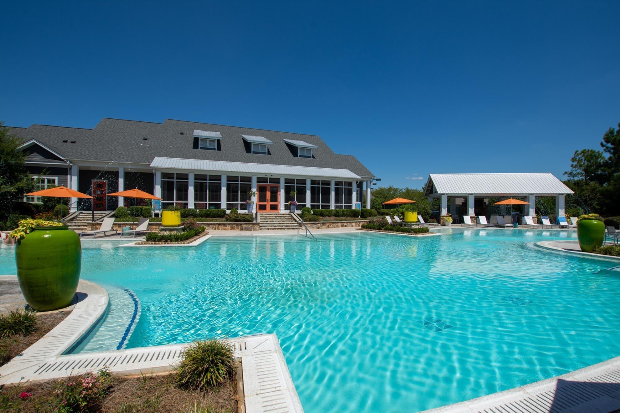 View Photos Lullwater Apartments