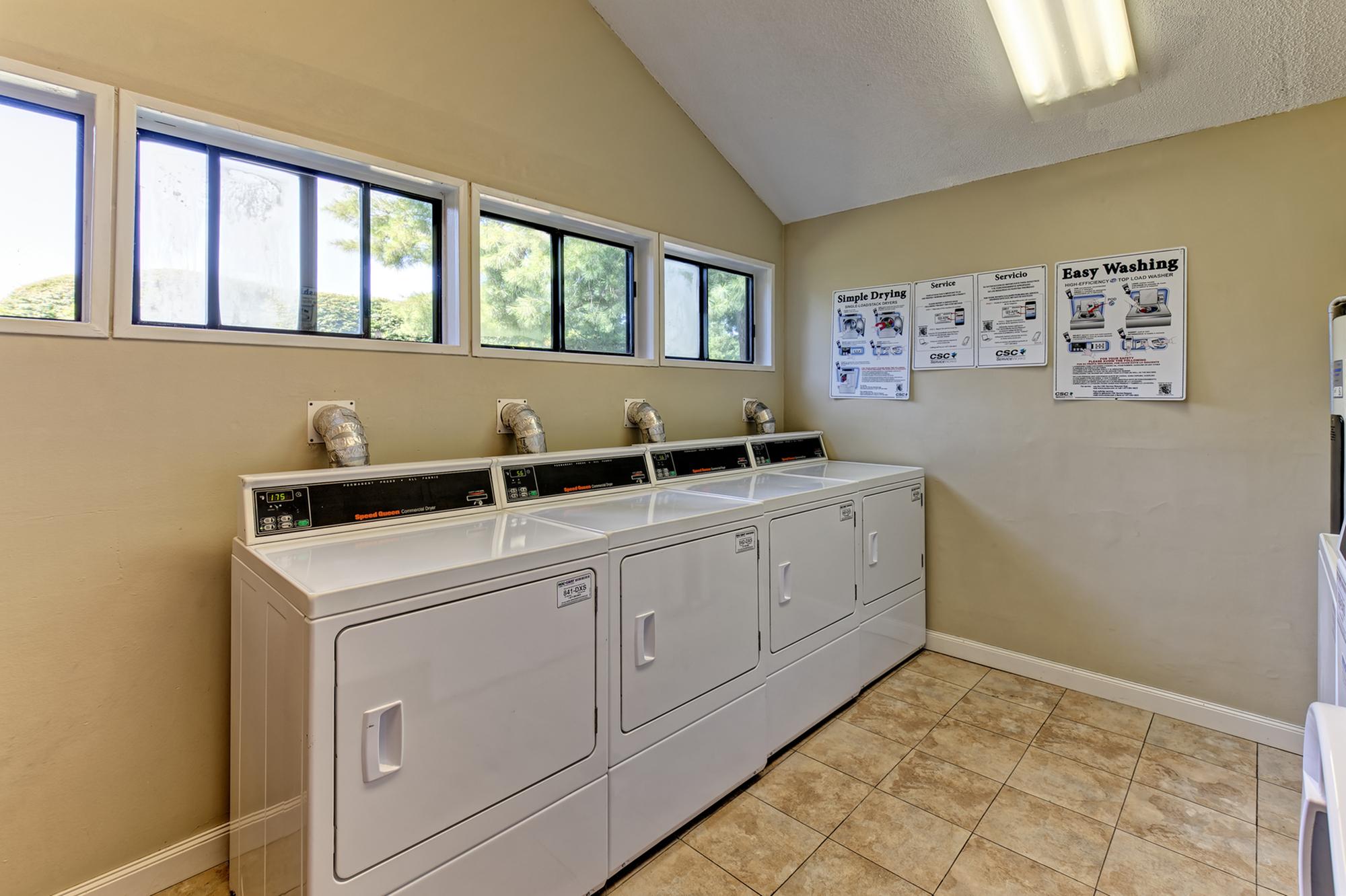 View Photos Burgundy Apartments Apartments in Middletown