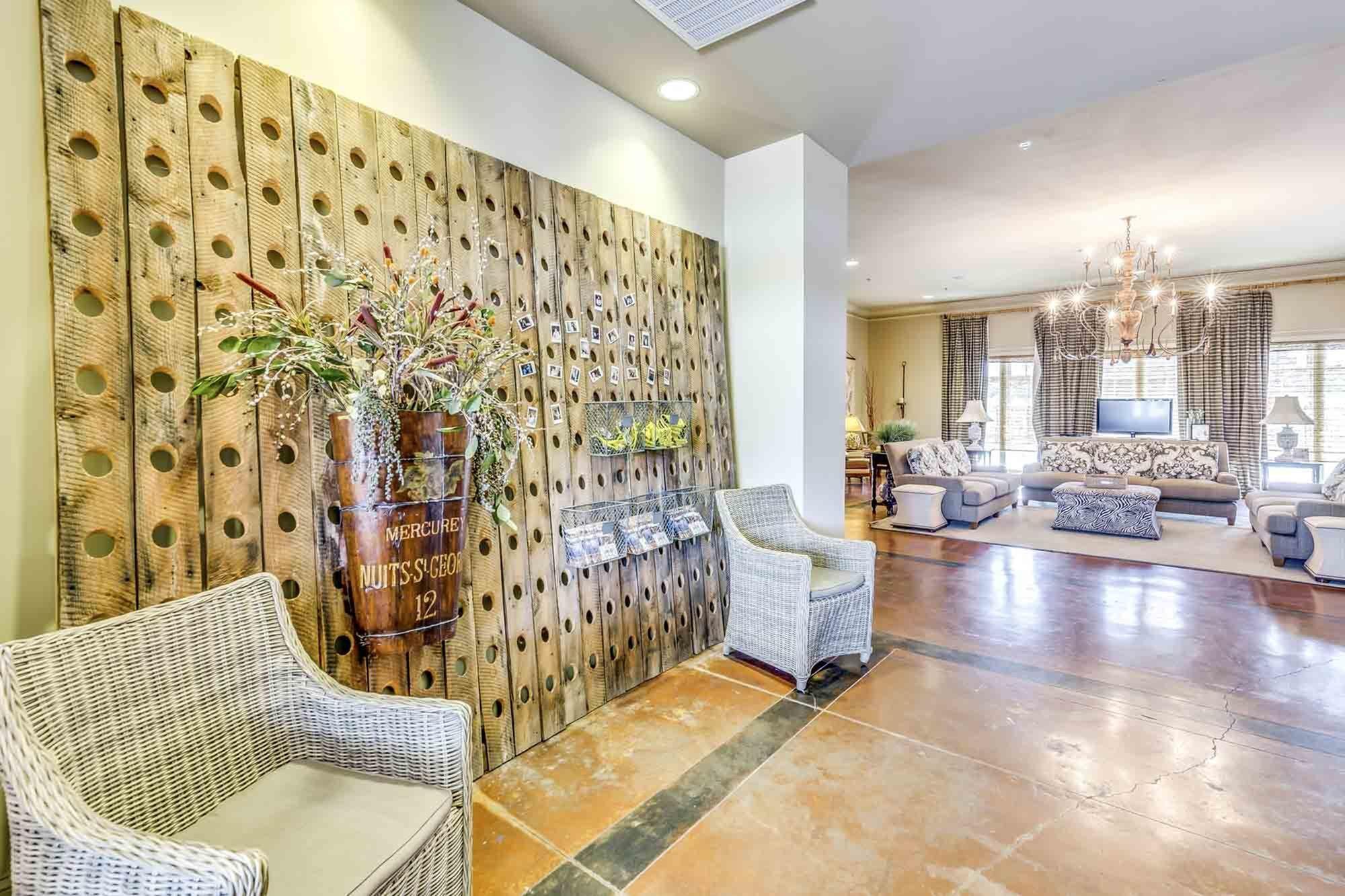 View Photos & Take A Virtual Tour Central House Columbia