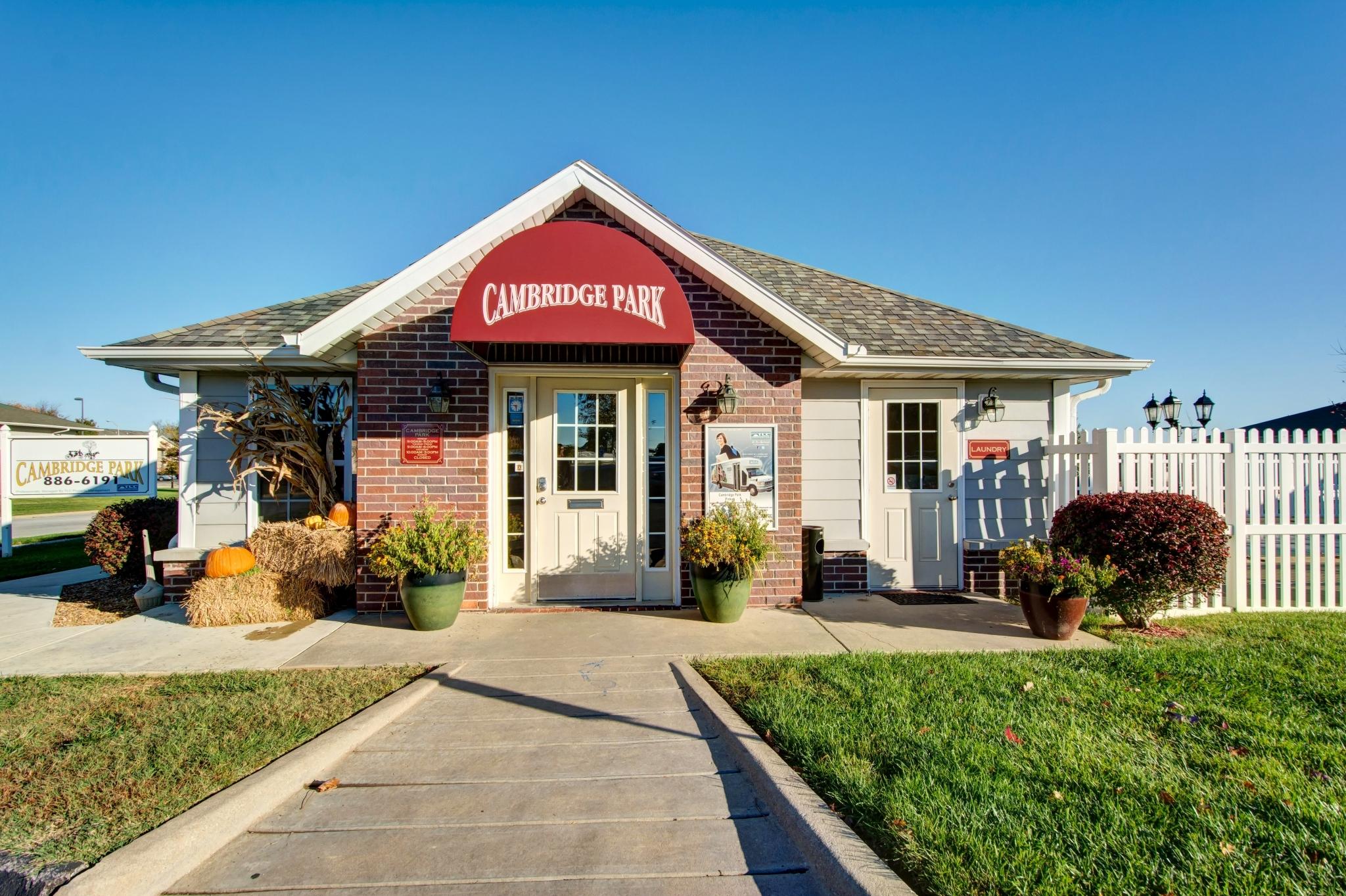 View Photos Cambridge Park Apartments