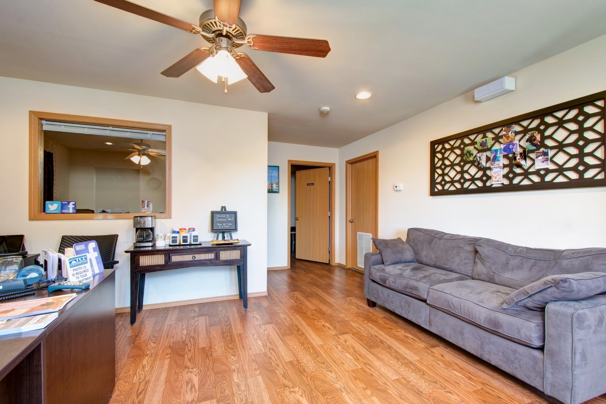 View Photos Cambridge Park Apartments