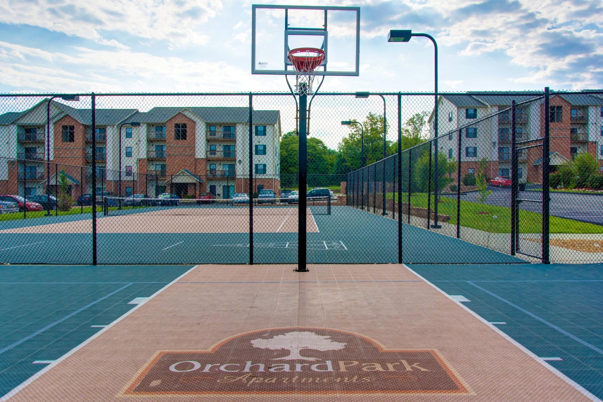 View Photos Orchard Park Apartments