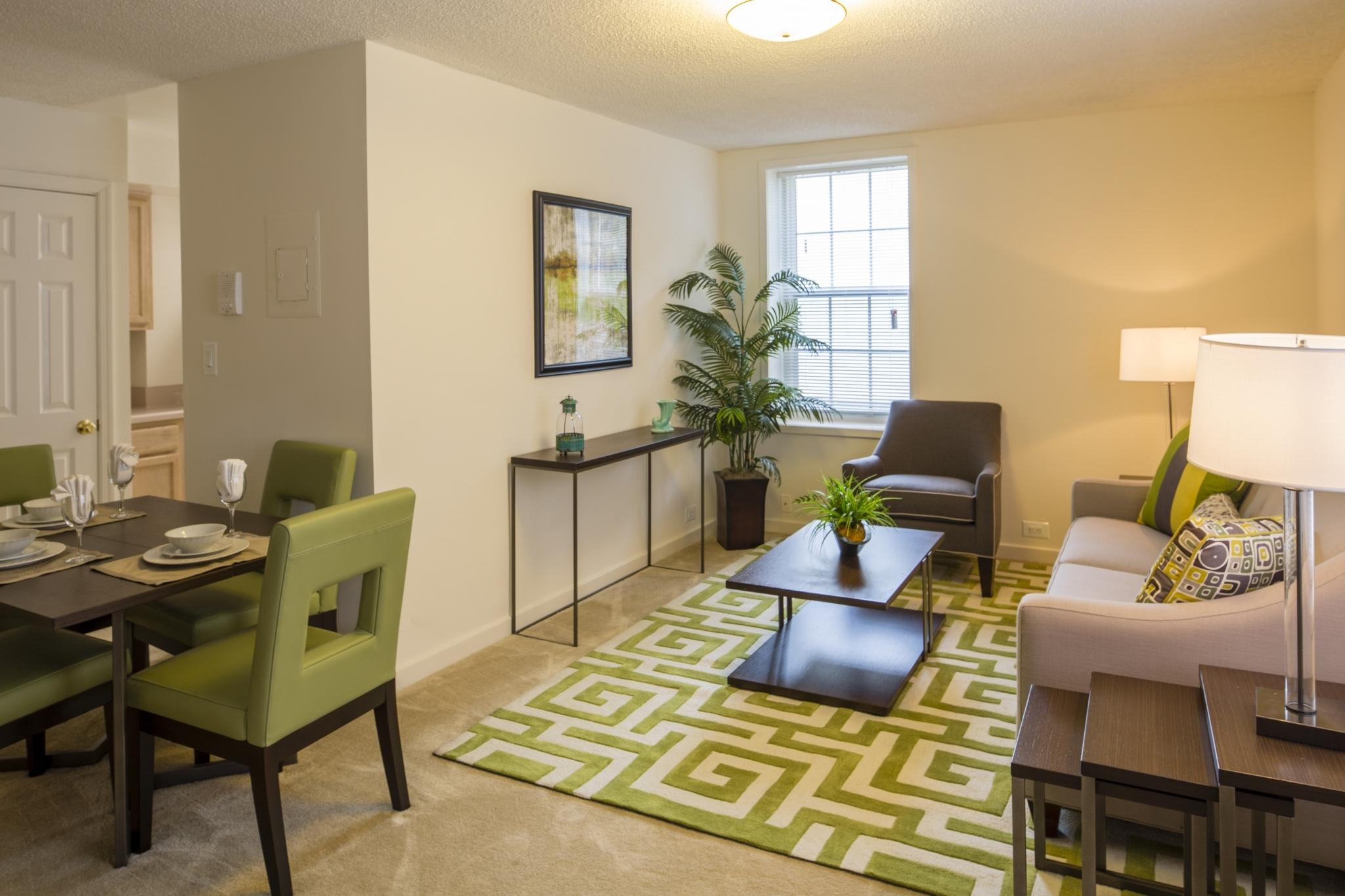 Photo Gallery & Tours Ballston Park Apartments