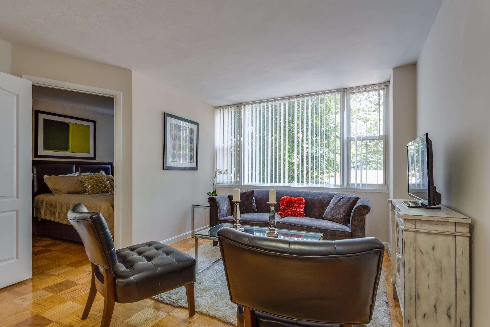 Adams DC Apartments Park East Photos & Tour