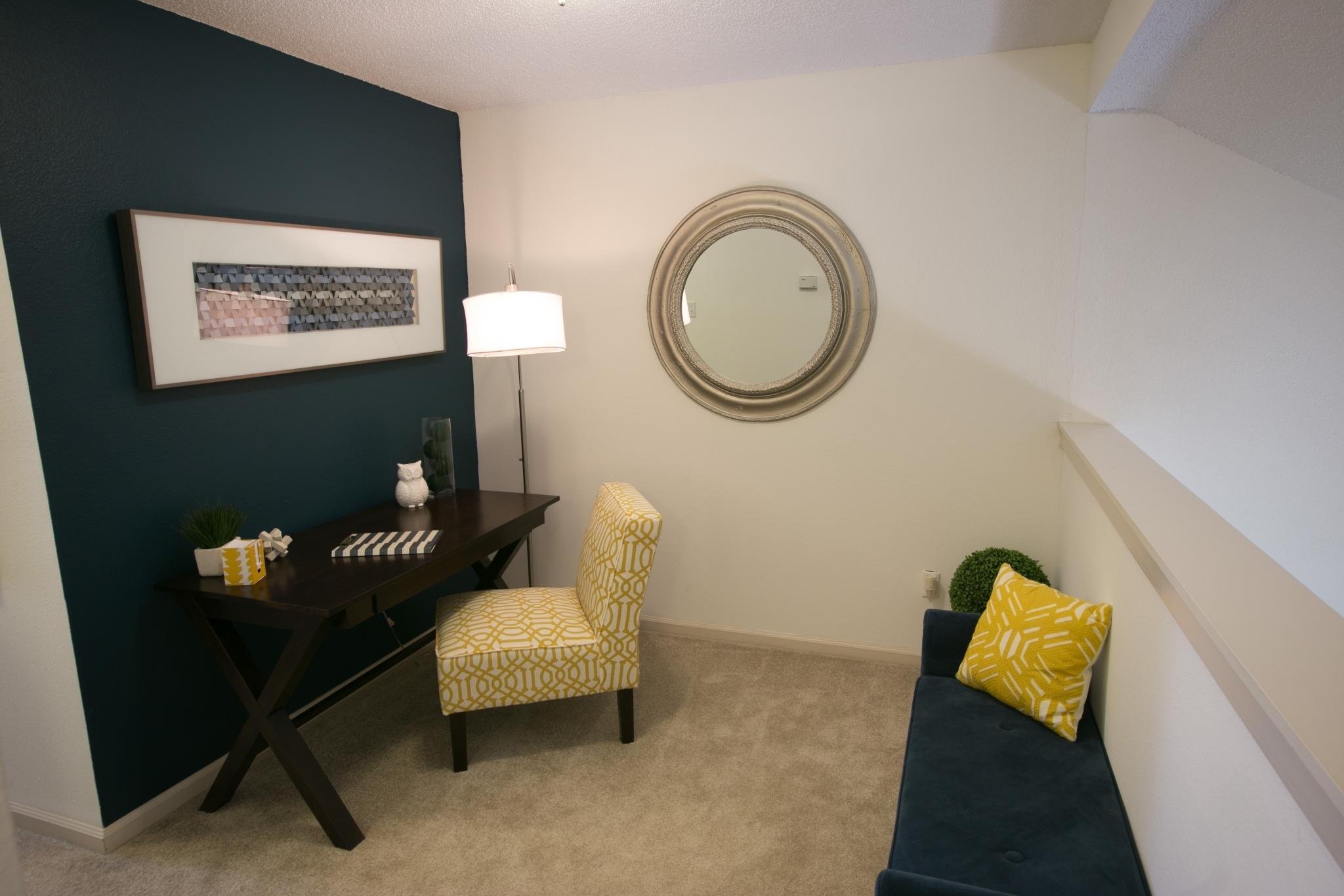 Photos of Williamsburg Townhomes Apartments Rentals in Sagamore Hills OH