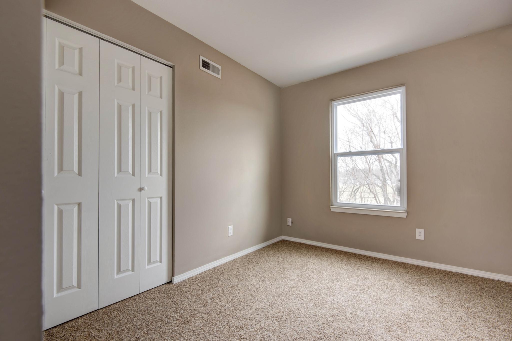 View Photos Silver Springs Apartments